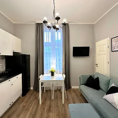 Studio Przy Molo Vi Apartment *