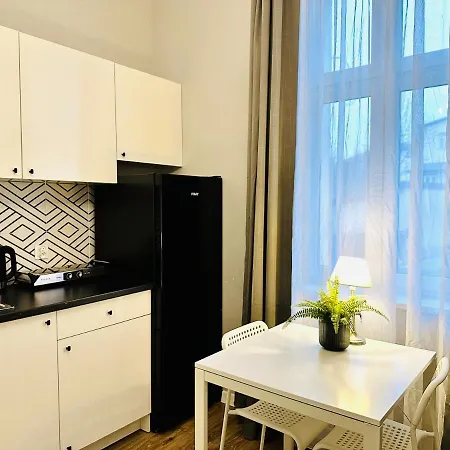 Studio Przy Molo Vi Apartment *